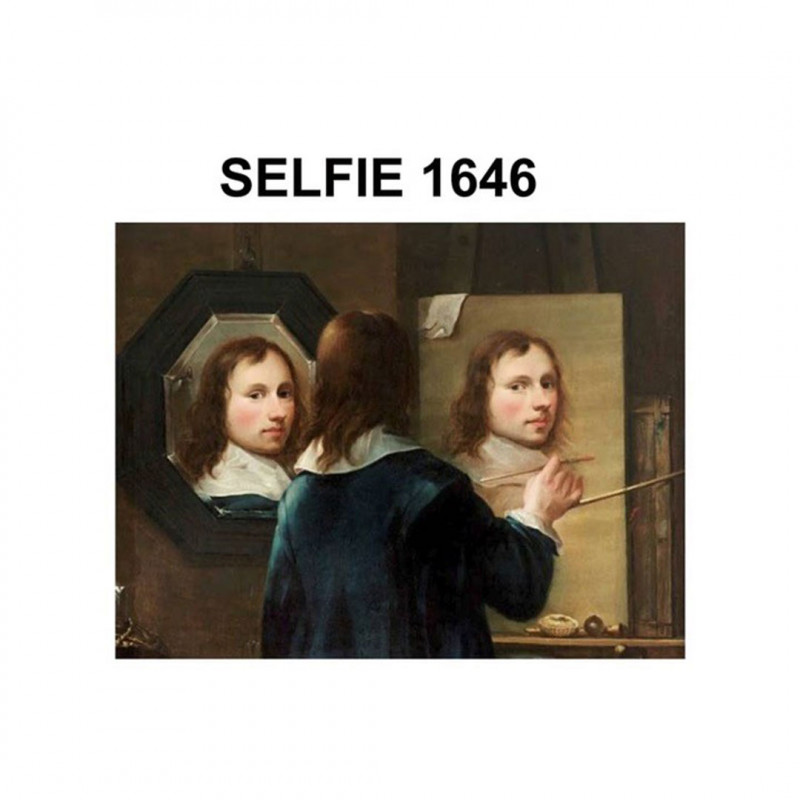 Gemälde: junger Maler steht vor Spiegel und Staffelei und malt sein Spiegelbild. Text: Selfie 1646